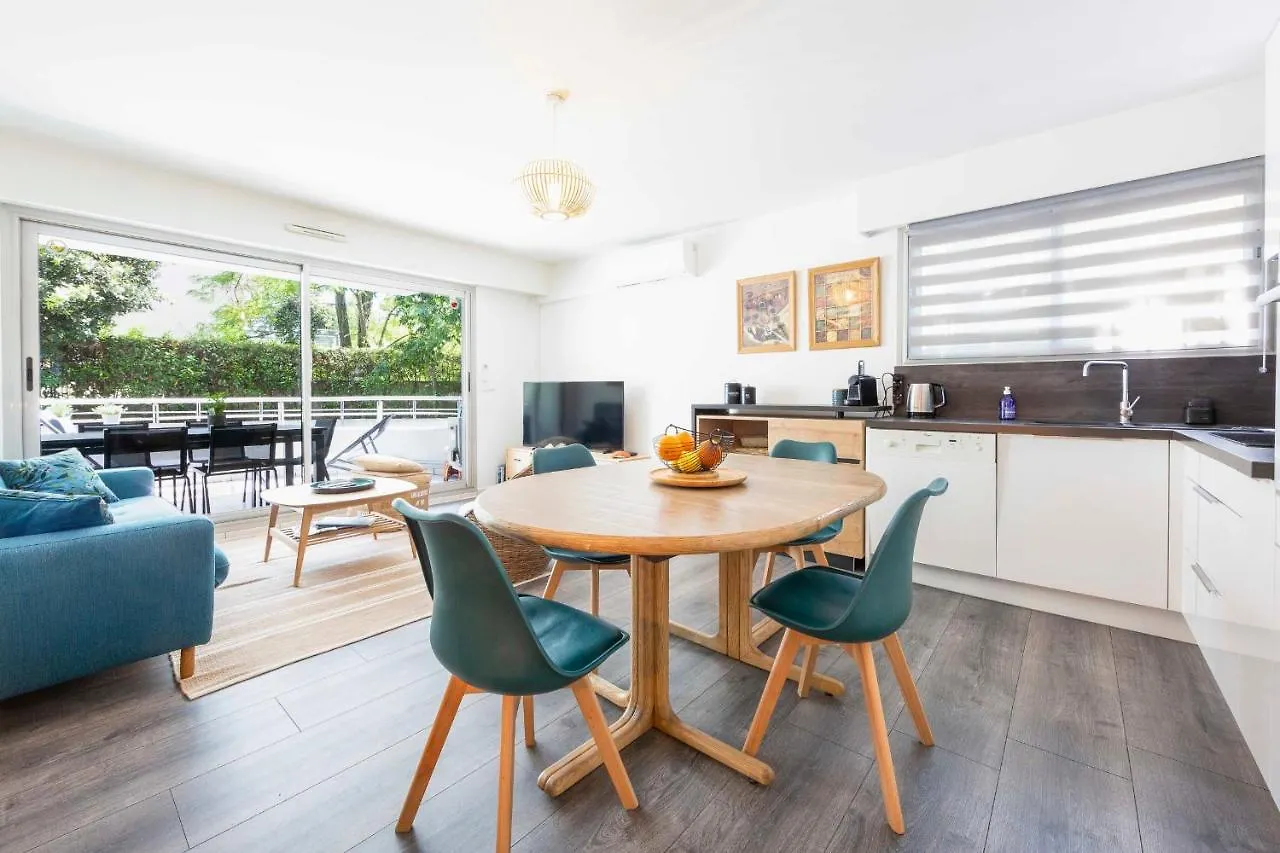 Salvy 2 Bedrooms Near The Beach 300 Meters Antibes 0*,  França